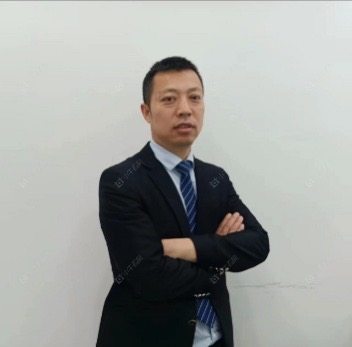 二手经纪人蔡成龙