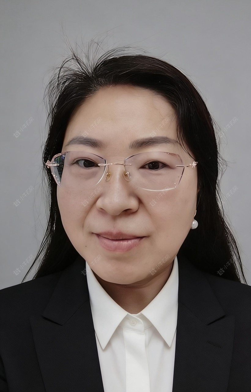 二手经纪人包广翠
