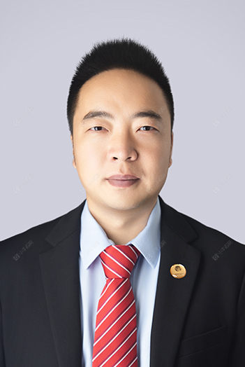 楼盘经纪人薛肖克