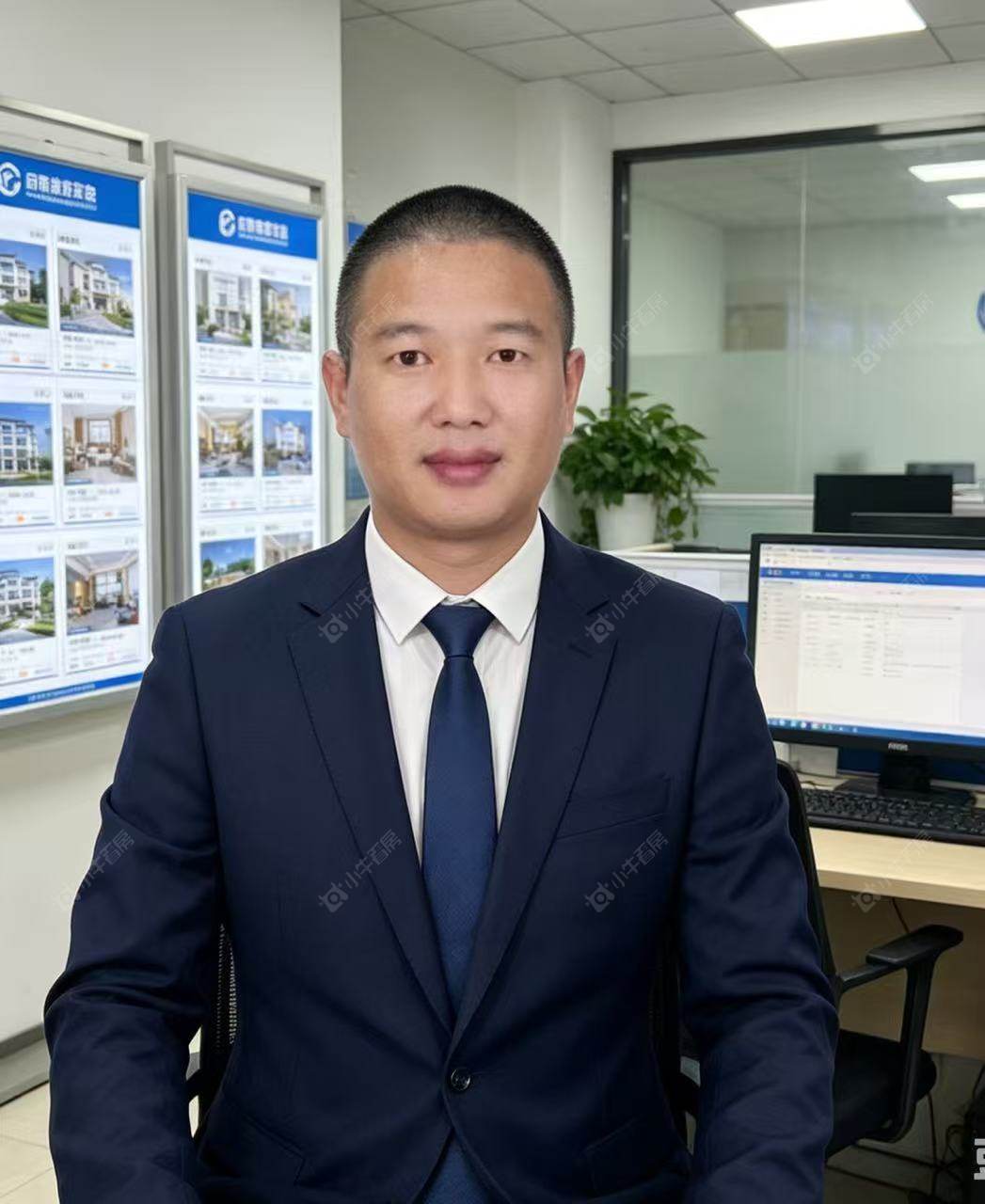 租房经纪人钟明