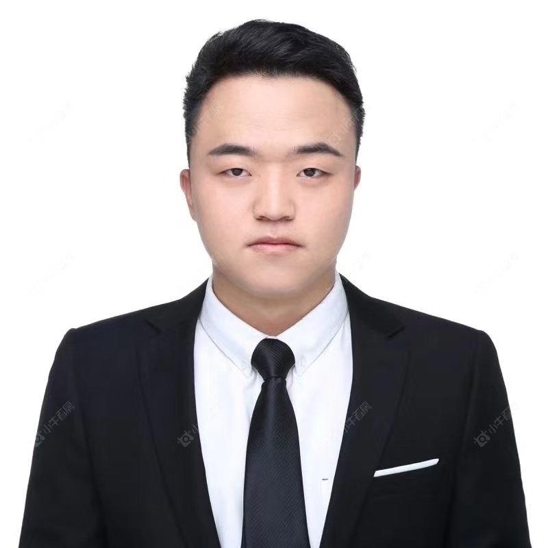 二手经纪人王露露