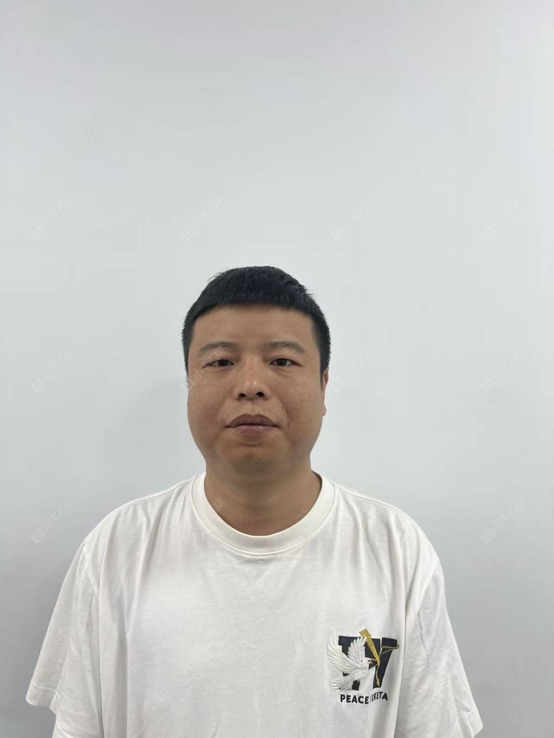 二手经纪人陈军