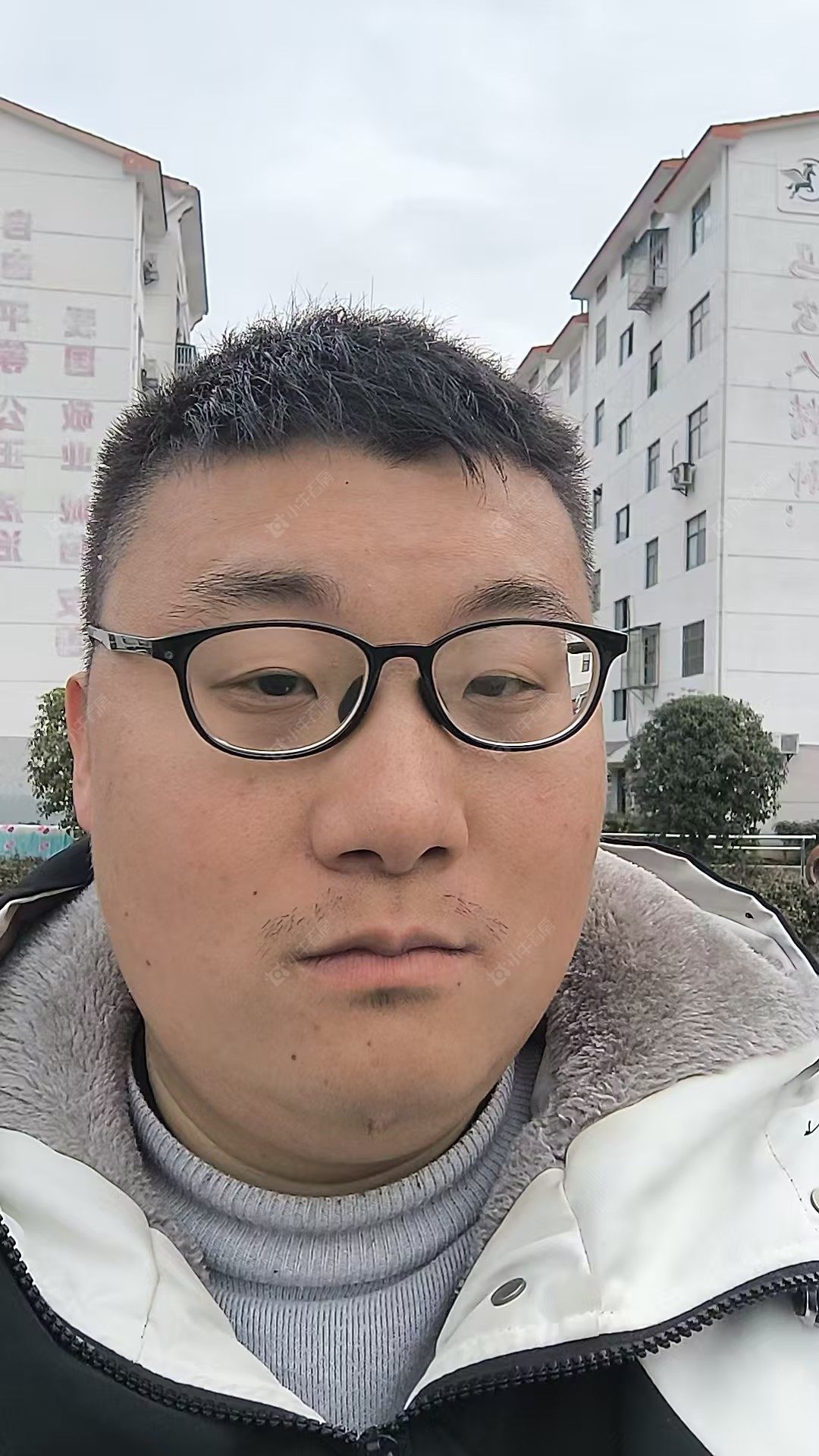 二手经纪人袁才森