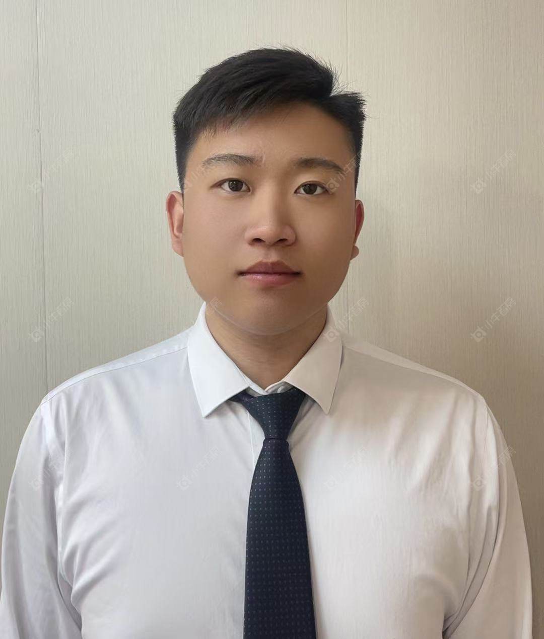 二手经纪人马士聪