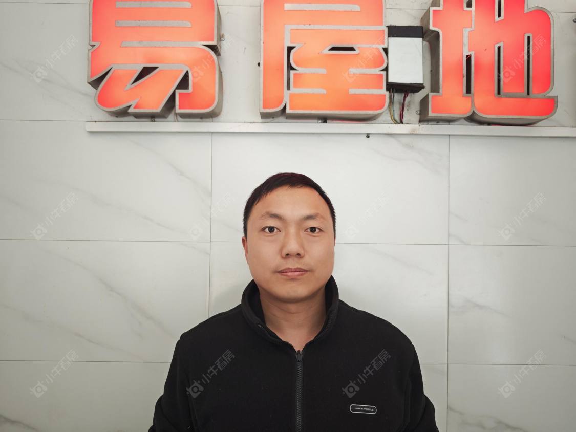 租房经纪人赵锐