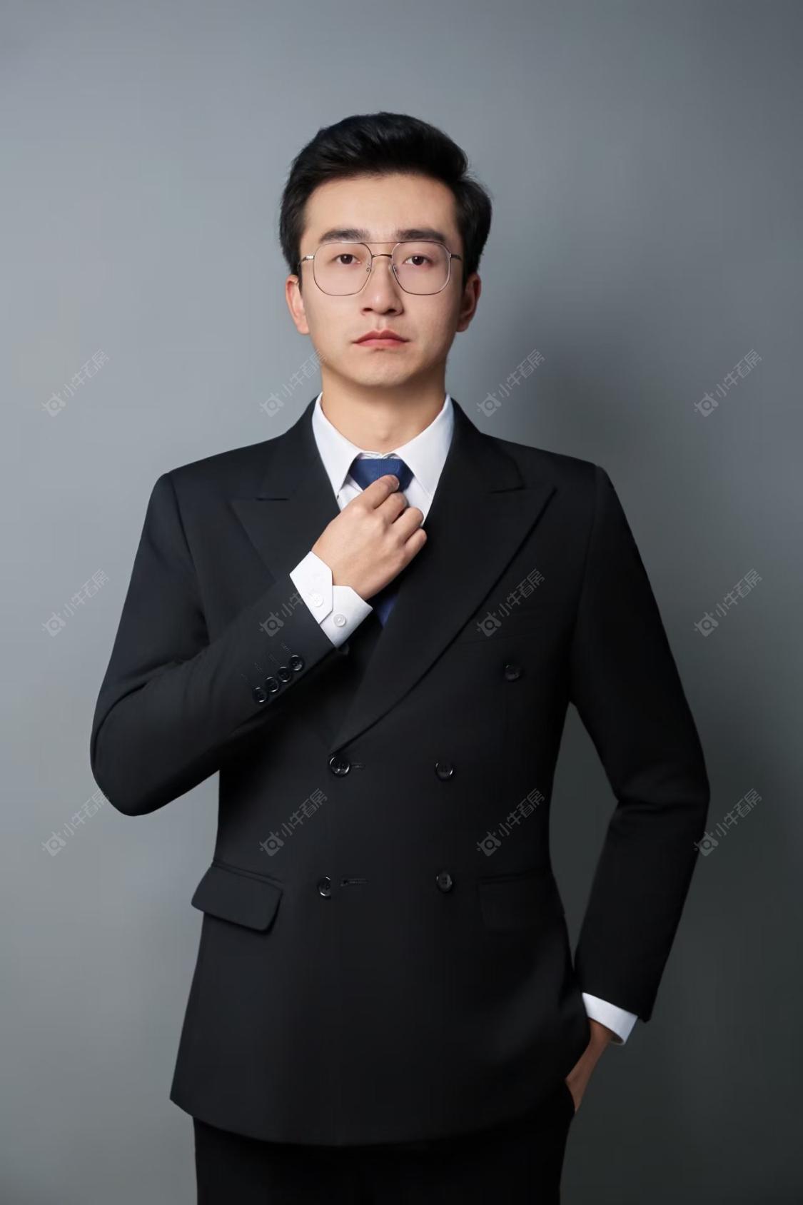 二手经纪人高鹏飞