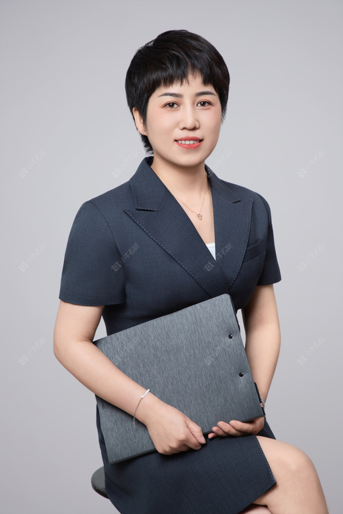 二手经纪人葛园园