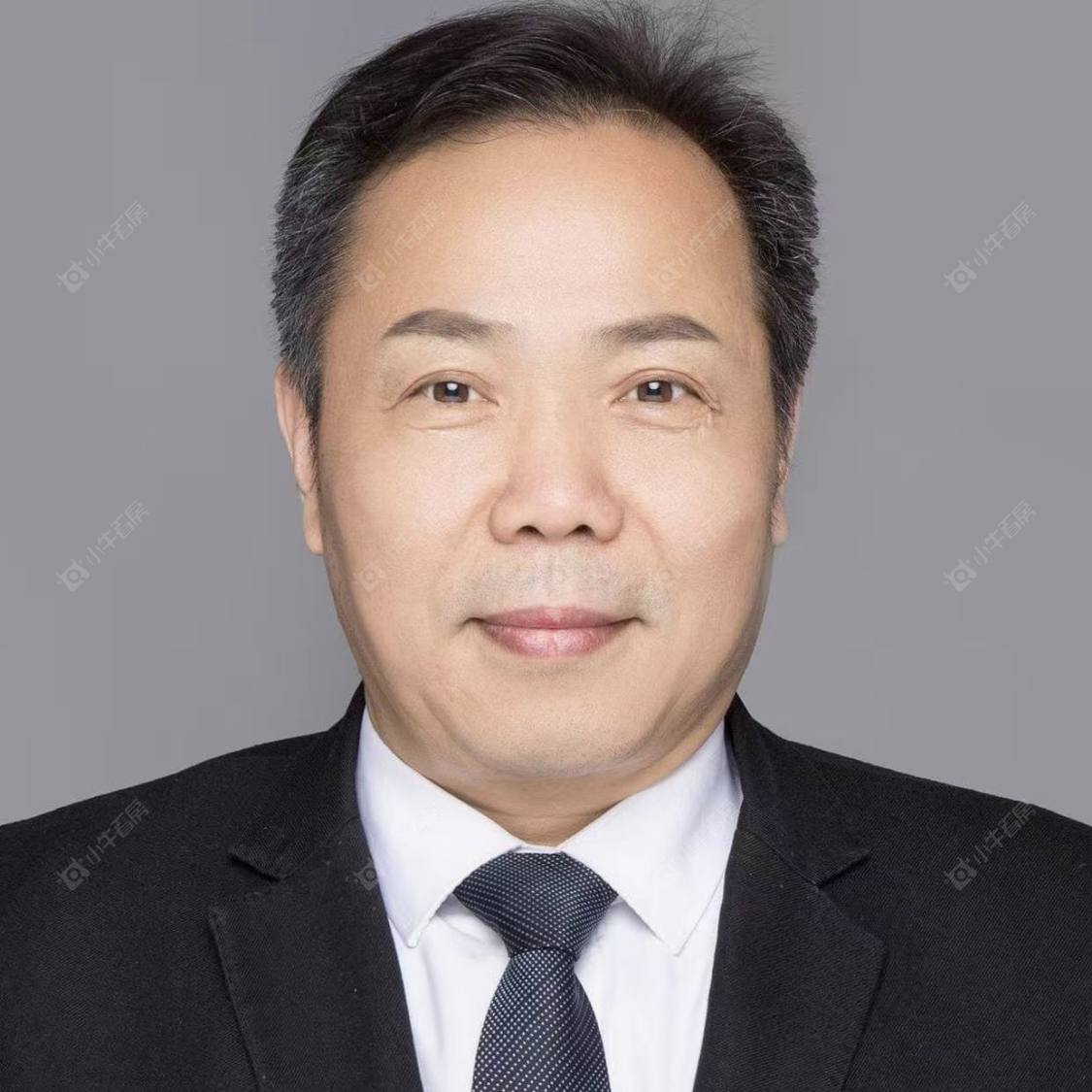 二手经纪人罗晓东