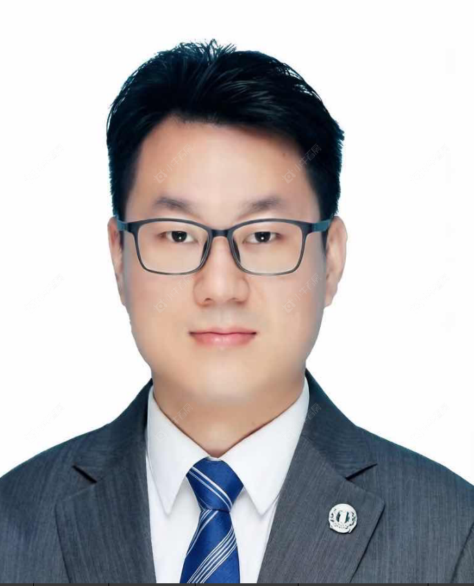 二手经纪人周成发