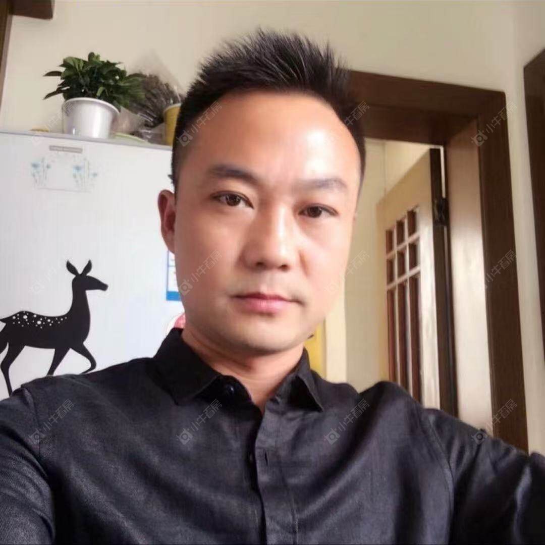 二手经纪人邱国军