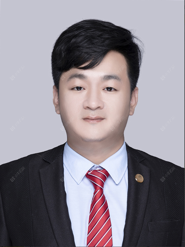 楼盘经纪人周阳