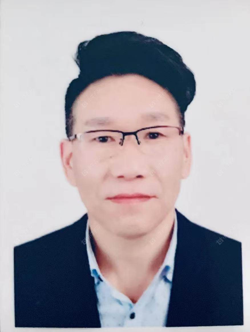 租房经纪人罗帮富