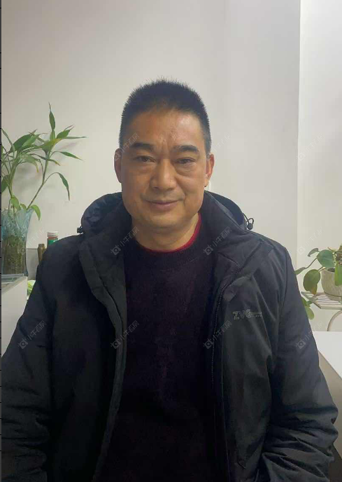 租房经纪人李应东