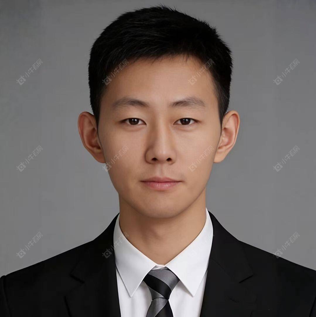 二手经纪人何召成