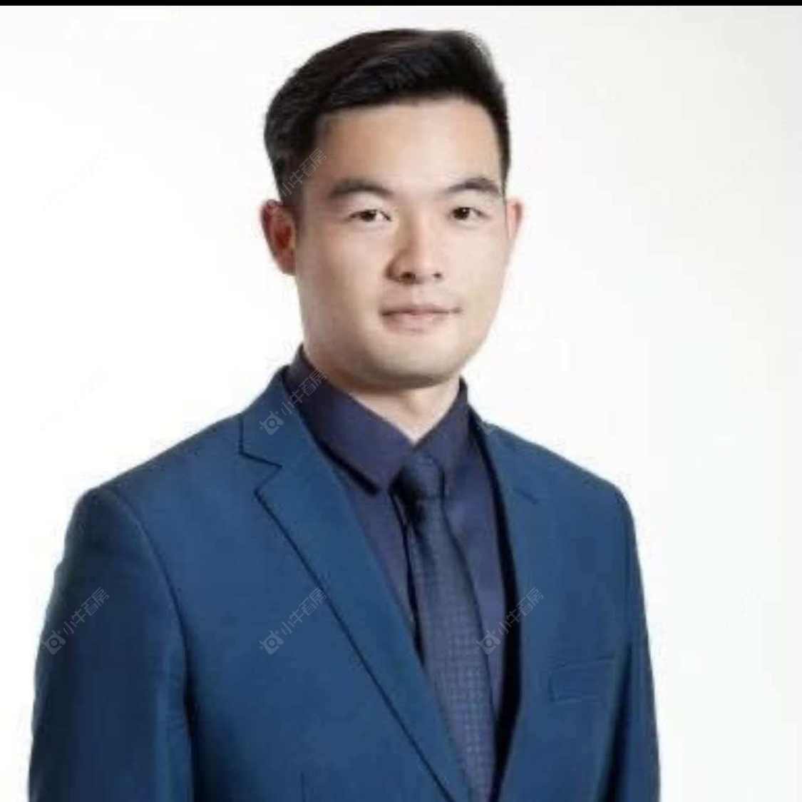 二手经纪人殷华柱