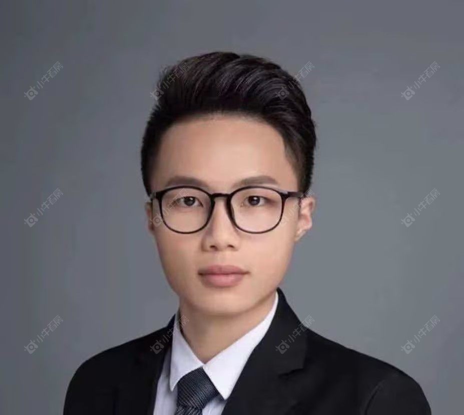 二手经纪人严耀龙