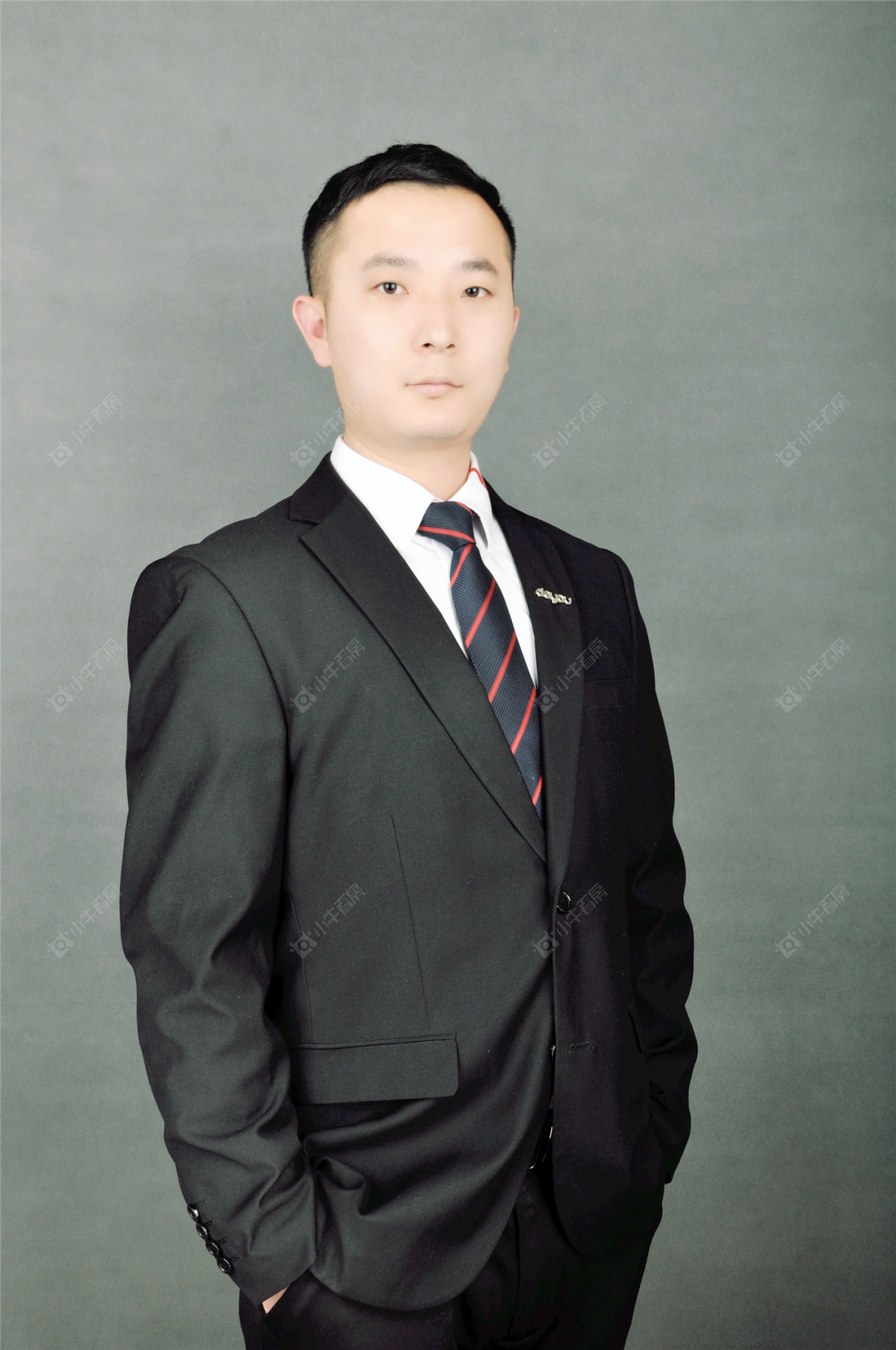 二手经纪人潘露峰