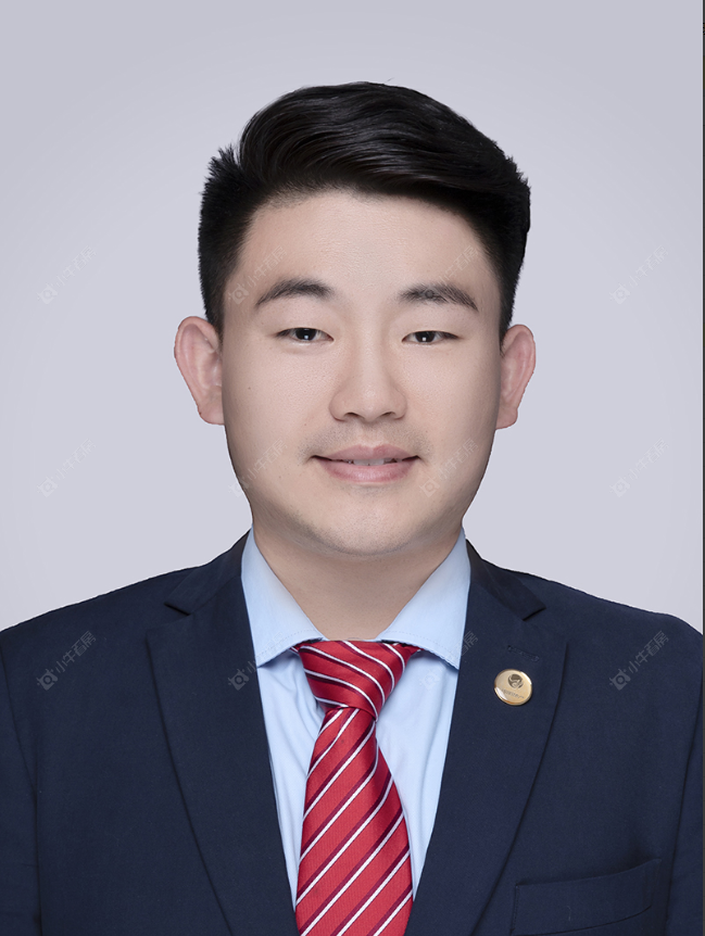 楼盘经纪人姚利民