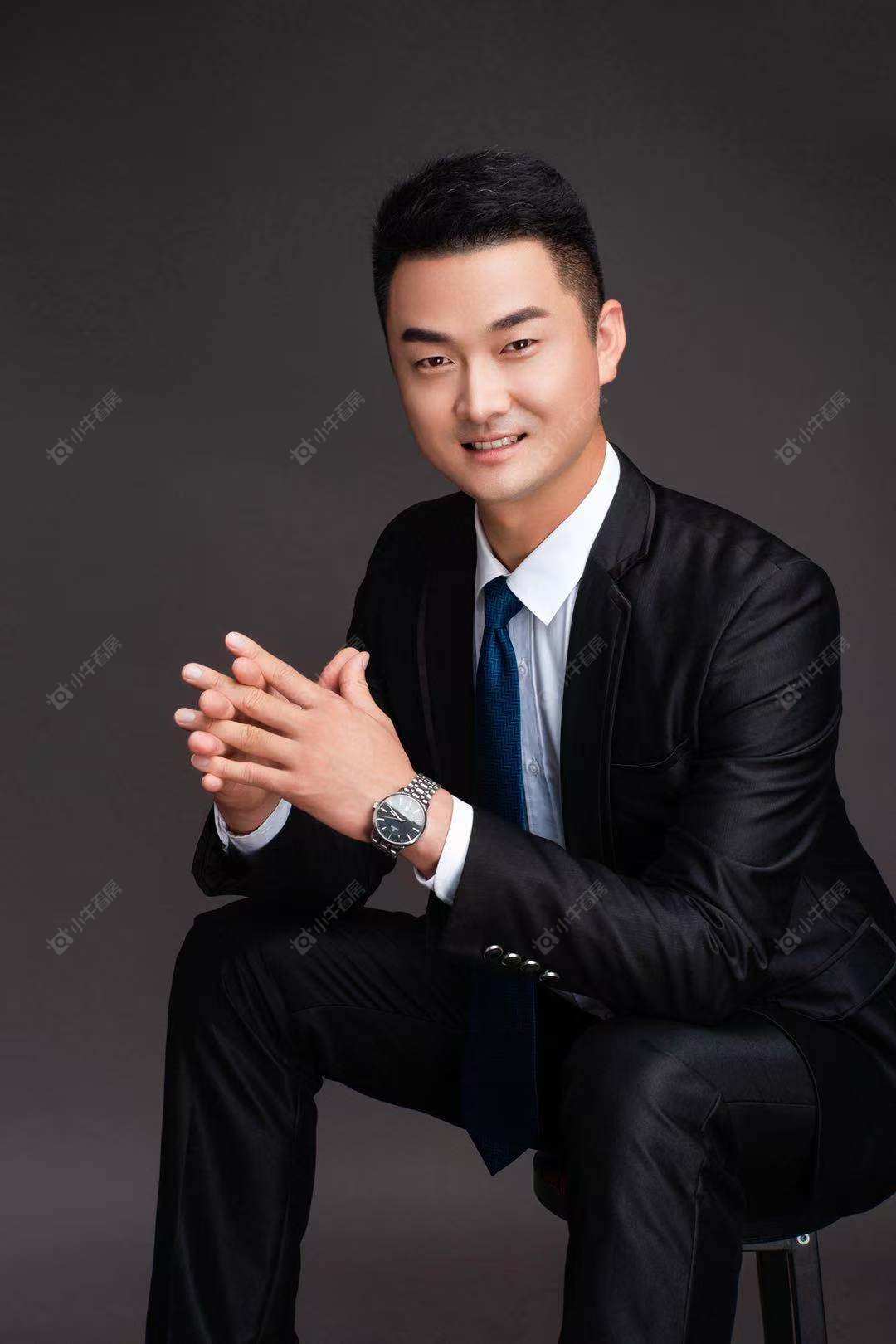 二手经纪人周小涛