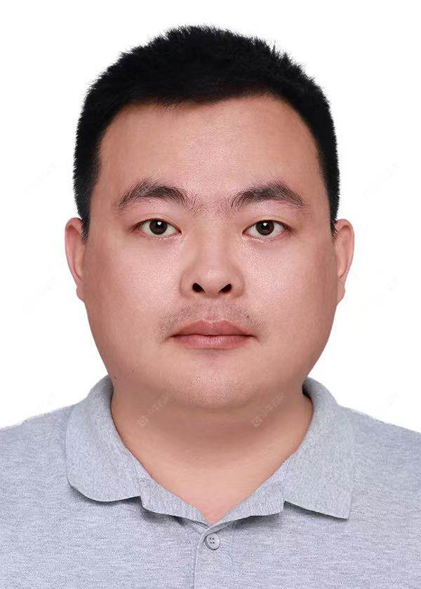 二手经纪人杨宇