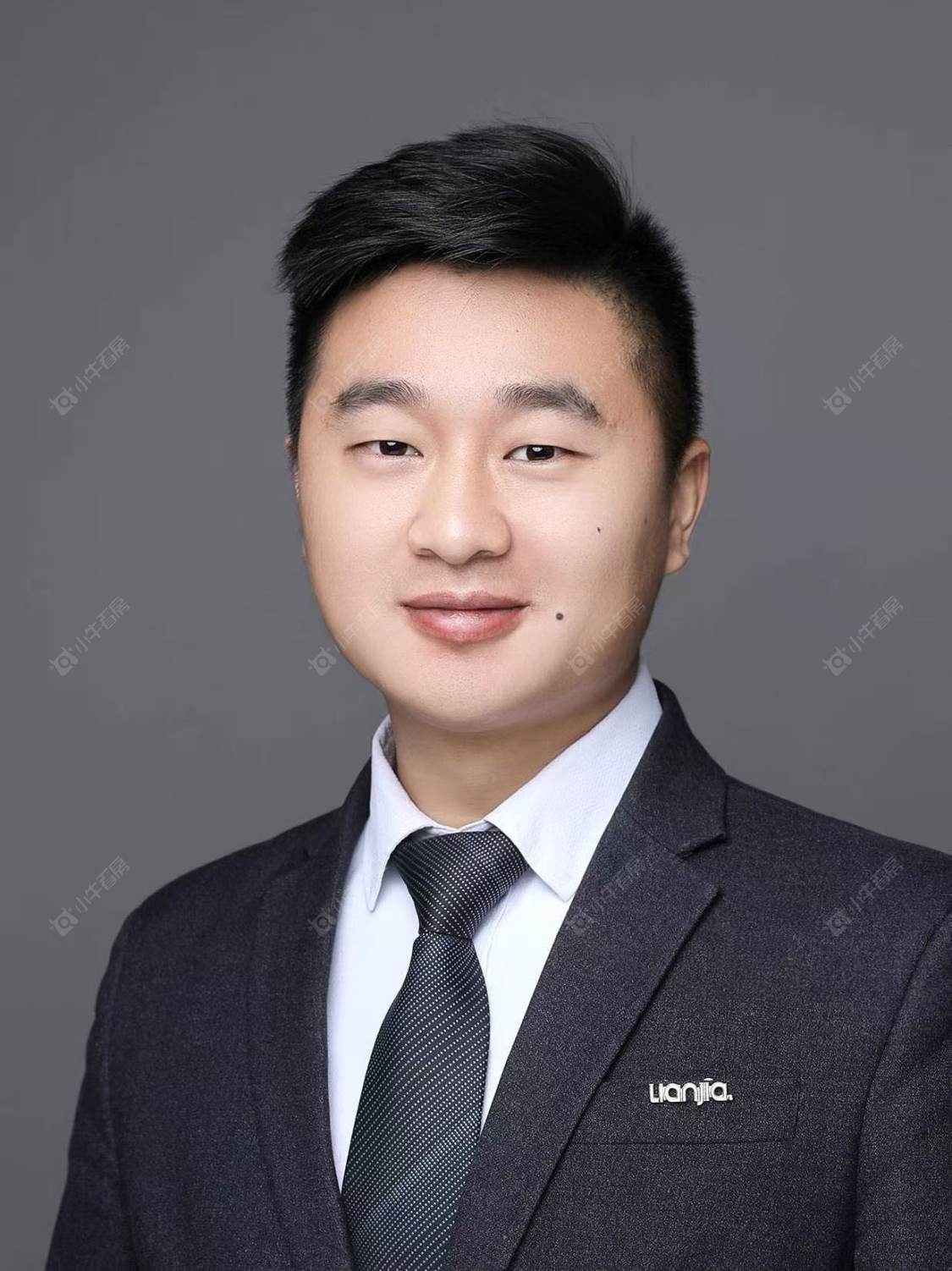 二手经纪人张宾