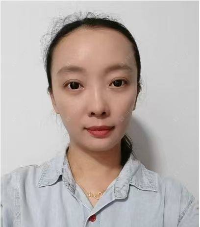 二手经纪人唐瑜娅