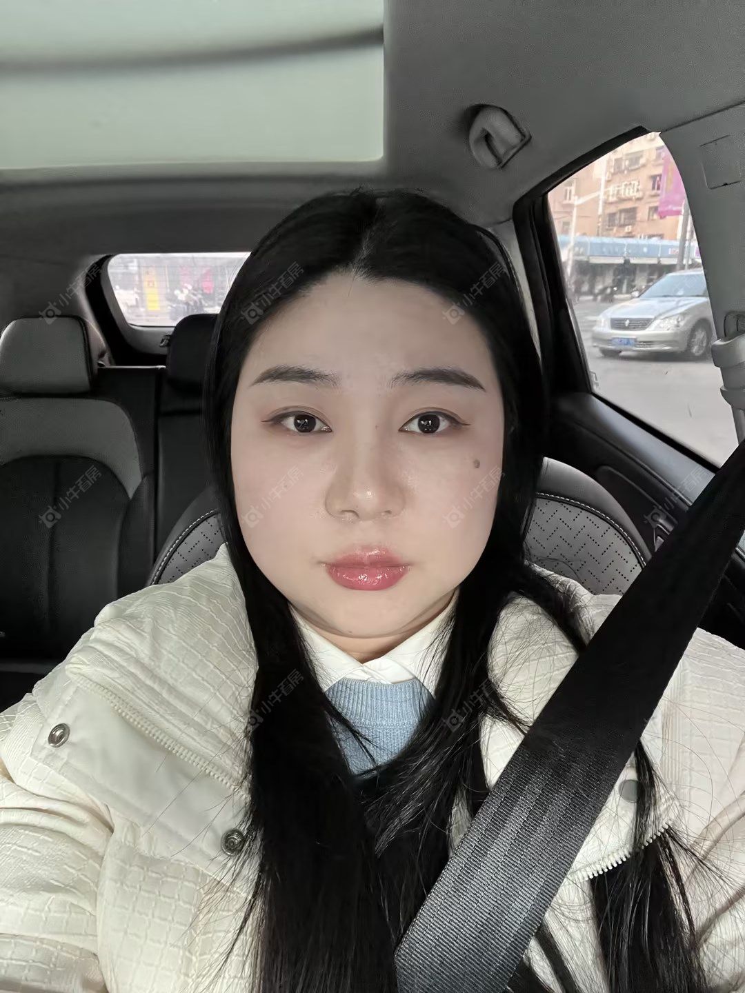 二手经纪人杨柳