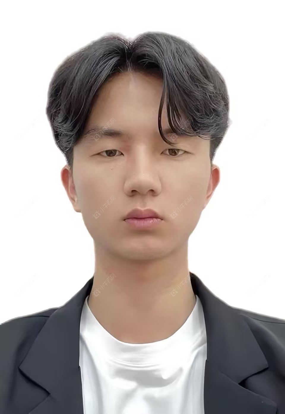 二手经纪人高耸