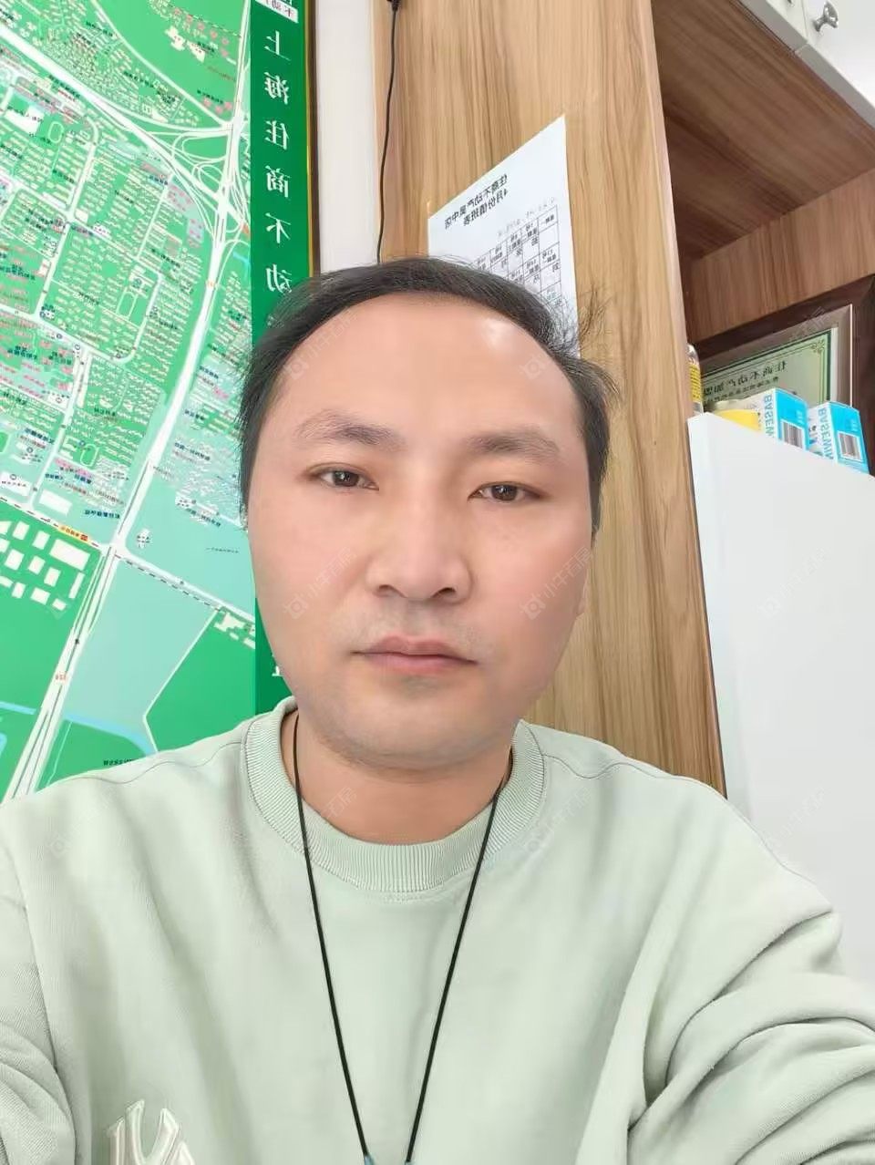 二手经纪人刘翔