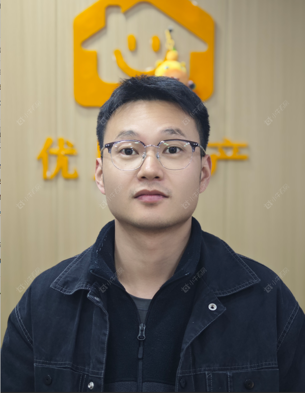 二手经纪人丁文才